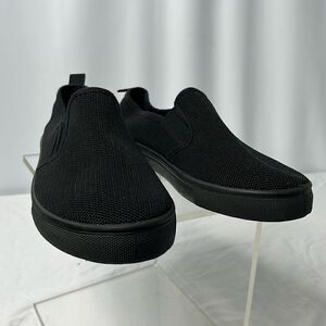 WOMENS TAXI SLIP ON ALL BLACK SNEAKERS FTL-03-187